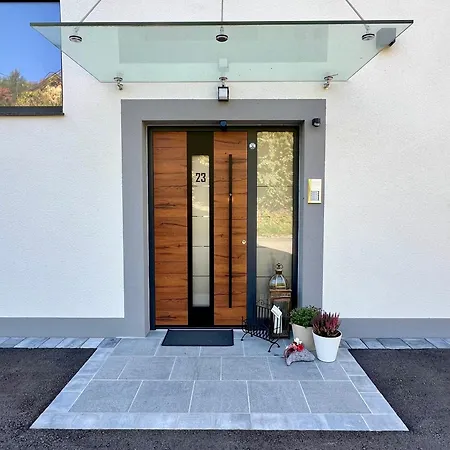 Sunnseitn By Gerrit & Herfried *