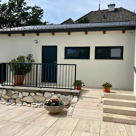 Sunnseitn By Gerrit & Herfried *