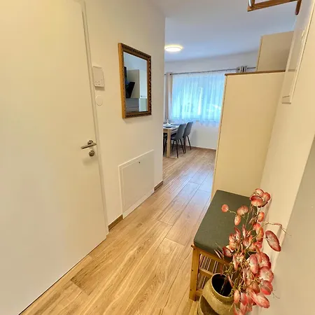 Sunnseitn By Gerrit & Herfried Krumpendorf