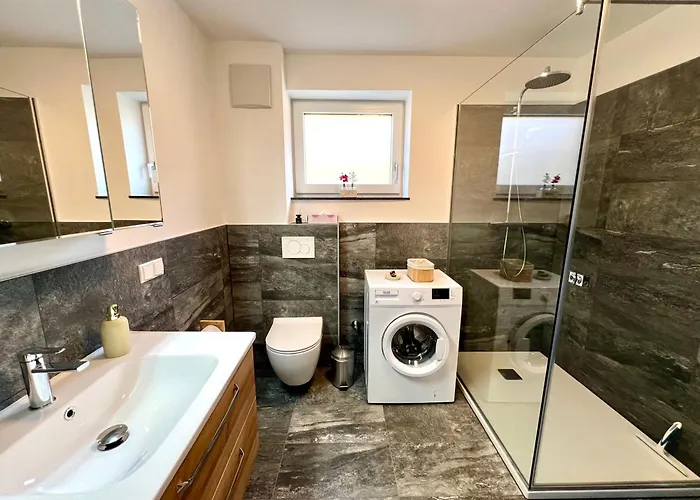 Sunnseitn By Gerrit & Herfried