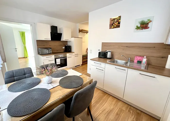 Sunnseitn By Gerrit & Herfried *